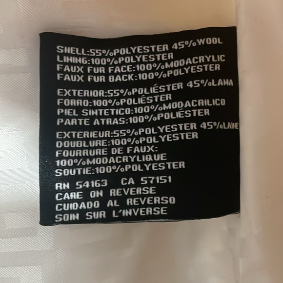 Guess Cream Colored Boucle Wool Double-Breasted Long Coat Faux Fur Shawl Collar - Picture 12 of 12